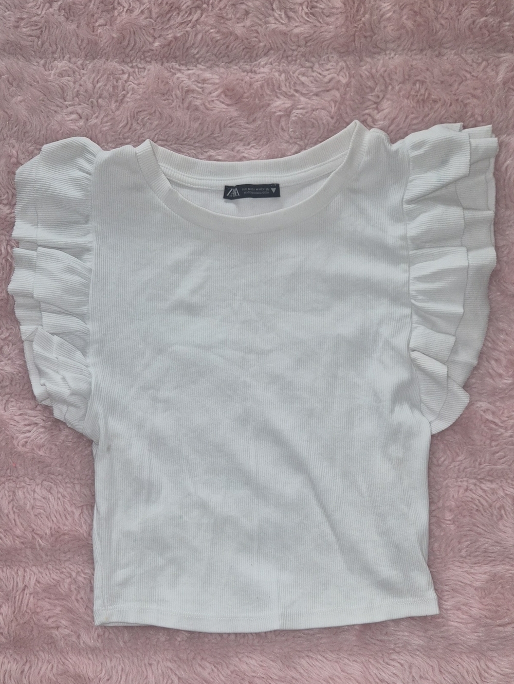 Zara White Short Sleeve Tee with Ruffle Sleeves